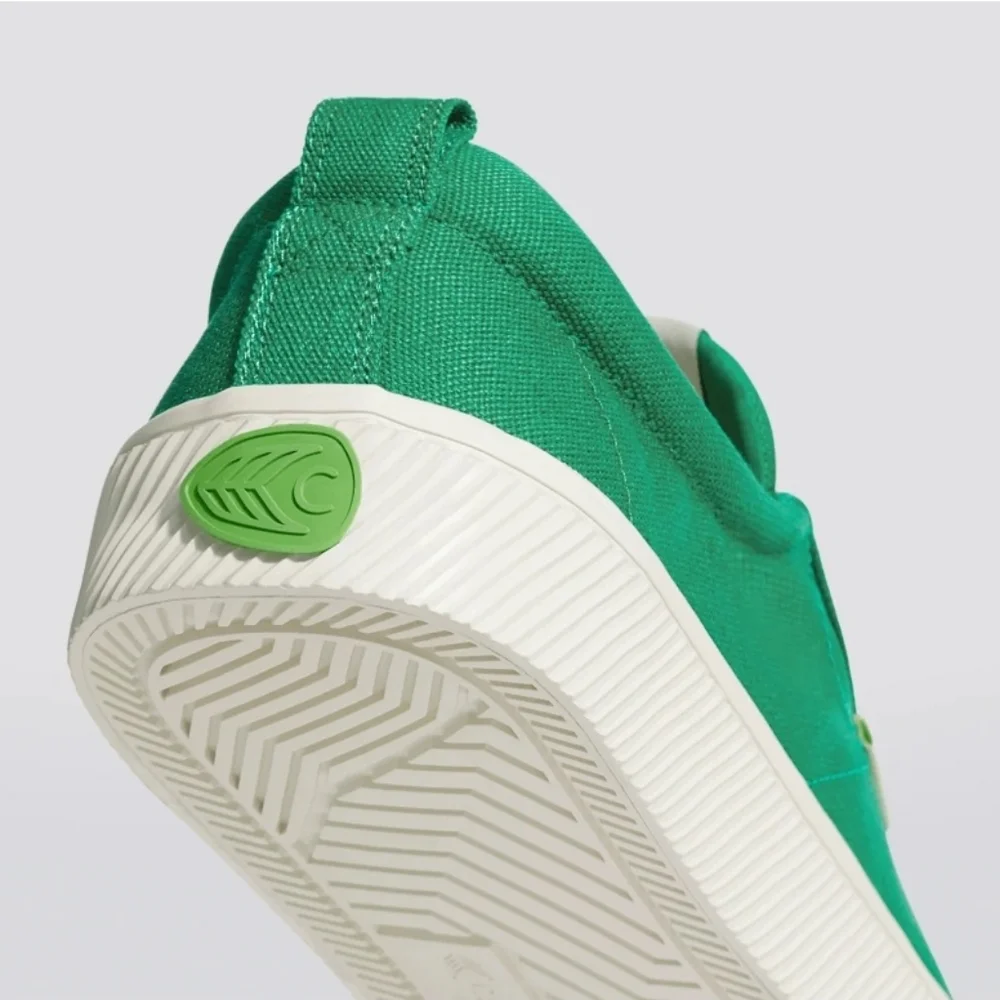 NIB Cariuma OCA Low Green Canvas - Size 9 - Picture 3 of 4